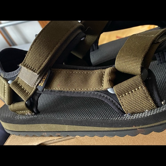 Light use Teva Sandles